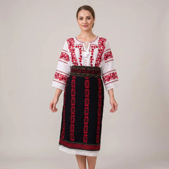 Set traditional format din catrinta si brau - Madalina 2