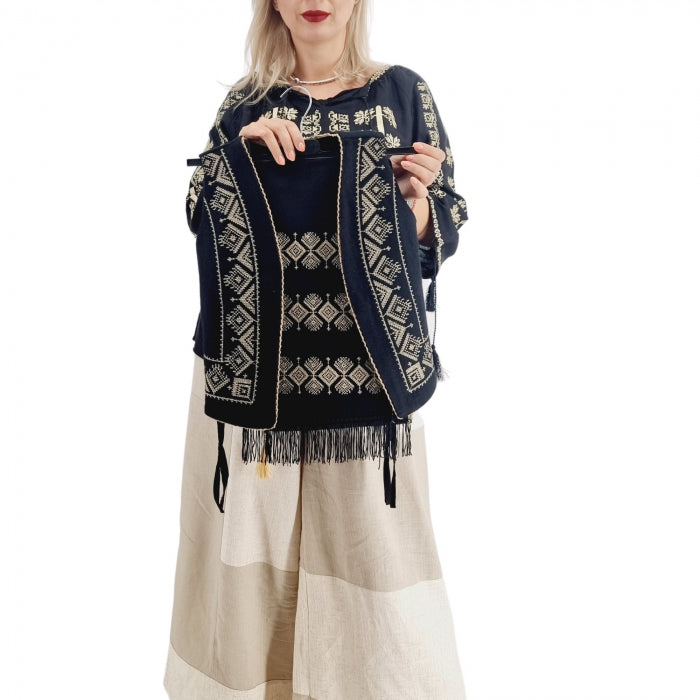 Fote fetite cu broderie Mira 3