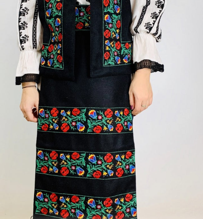 Fote cu broderie traditionala 6