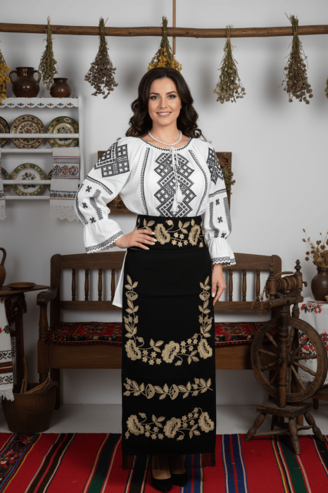 Fote cu broderie traditionala Sidonia 2