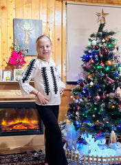 Ie traditionala fetite Doris 3