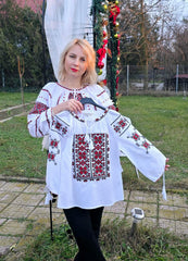 Ie Traditionala fetite Maricica 3