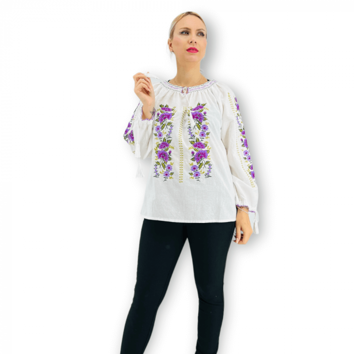 Ie Traditionala Floricica 5