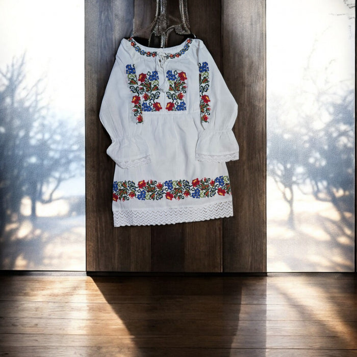 Rochita Traditionala cu broderie Leila 2