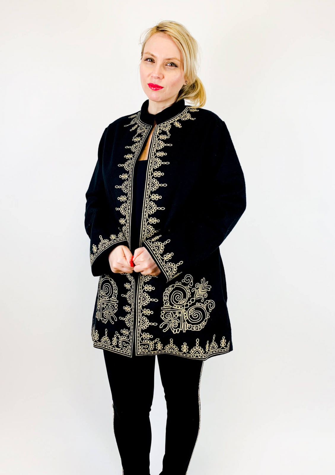 Sacou Traditional Valerica 4