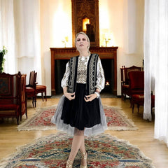 Vesta traditionala Toni 8