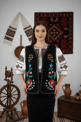 Vesta Traditionala Dama